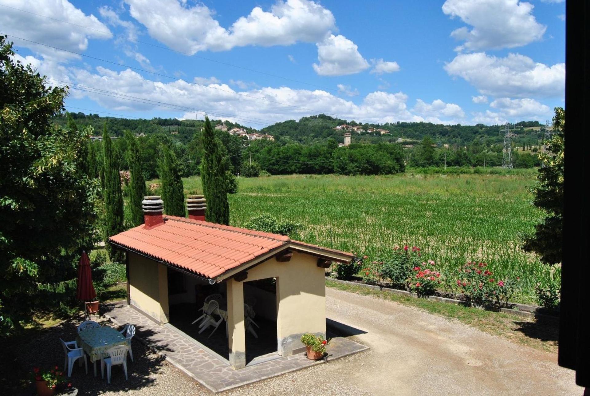 Charmantes Ferienhaus In Piani Della Rugginosa Mit Grossem Garten Reggello Εξωτερικό φωτογραφία