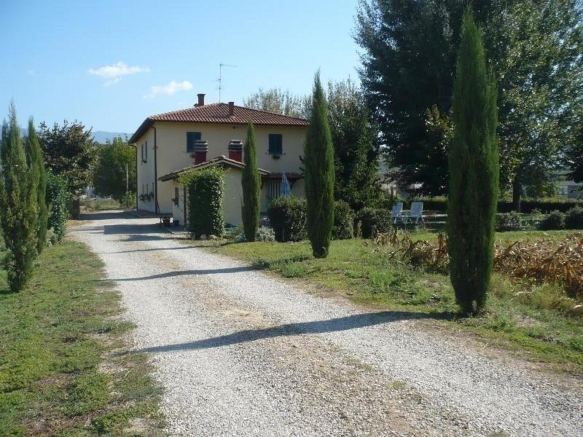 Charmantes Ferienhaus In Piani Della Rugginosa Mit Grossem Garten Reggello Εξωτερικό φωτογραφία